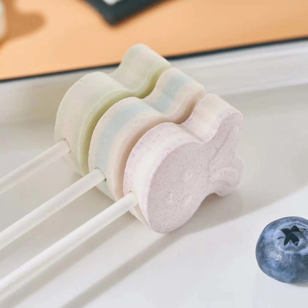 Milk lollipops bear shape close up